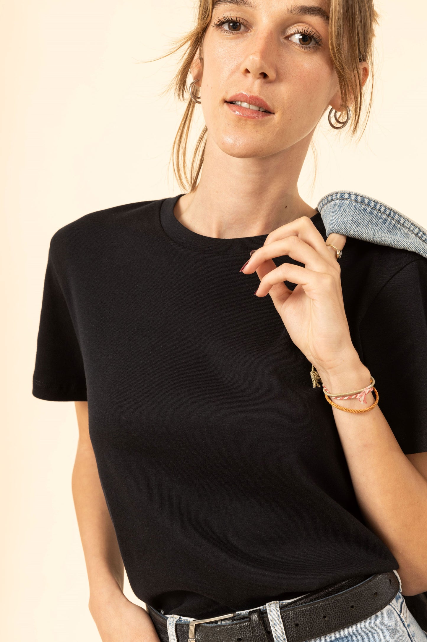 %100 Pamuk Bisiklet Yaka Kadın Basic Tshirt - Siyah
