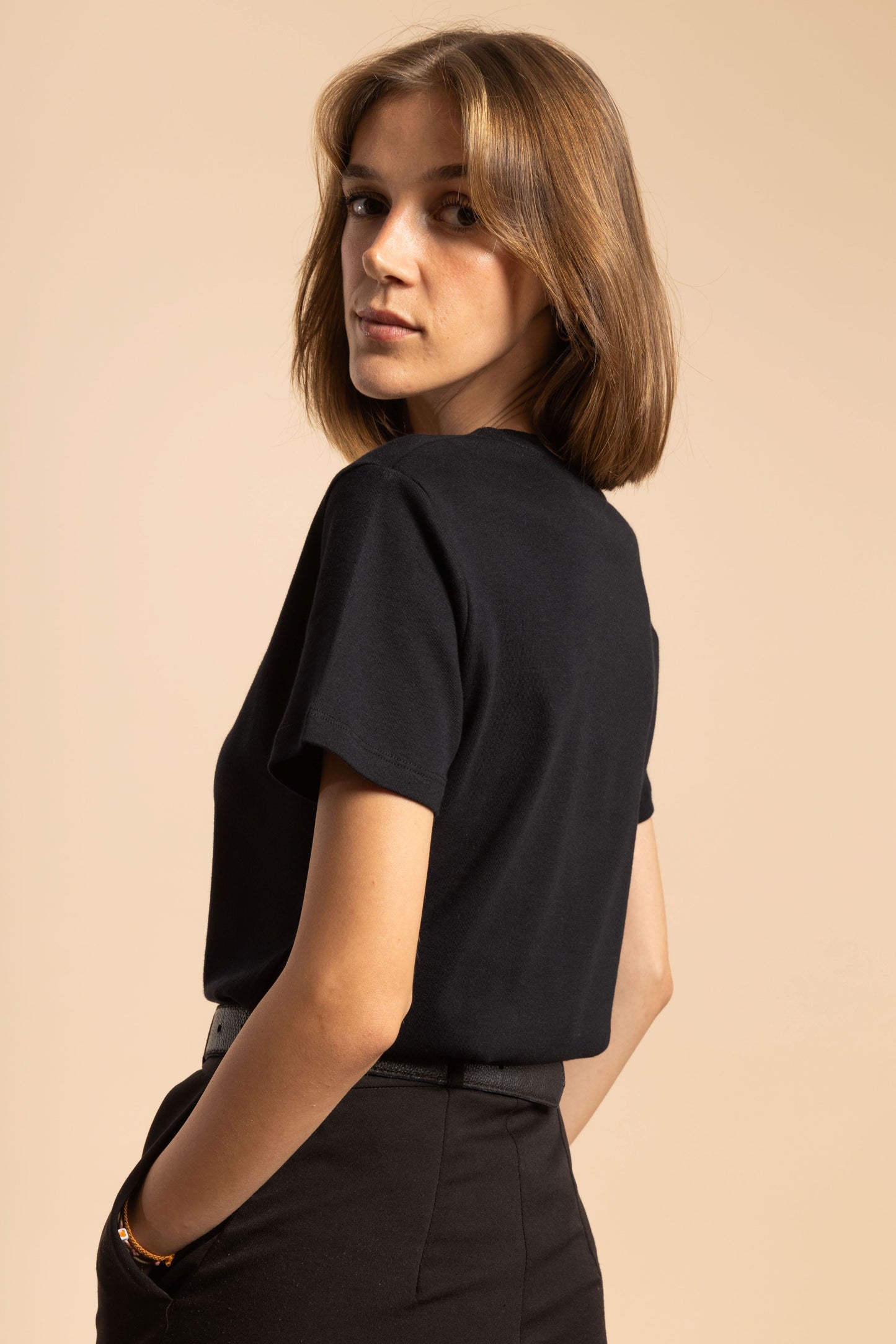 %100 Pamuk Bisiklet Yaka Kadın Basic Tshirt - Siyah