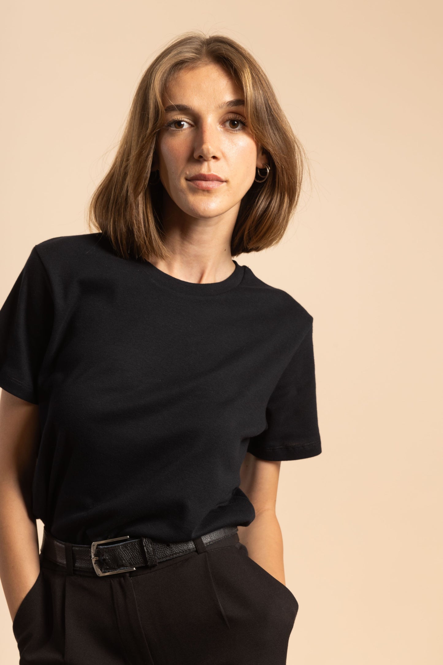 %100 Pamuk Bisiklet Yaka Kadın Basic Tshirt - Siyah