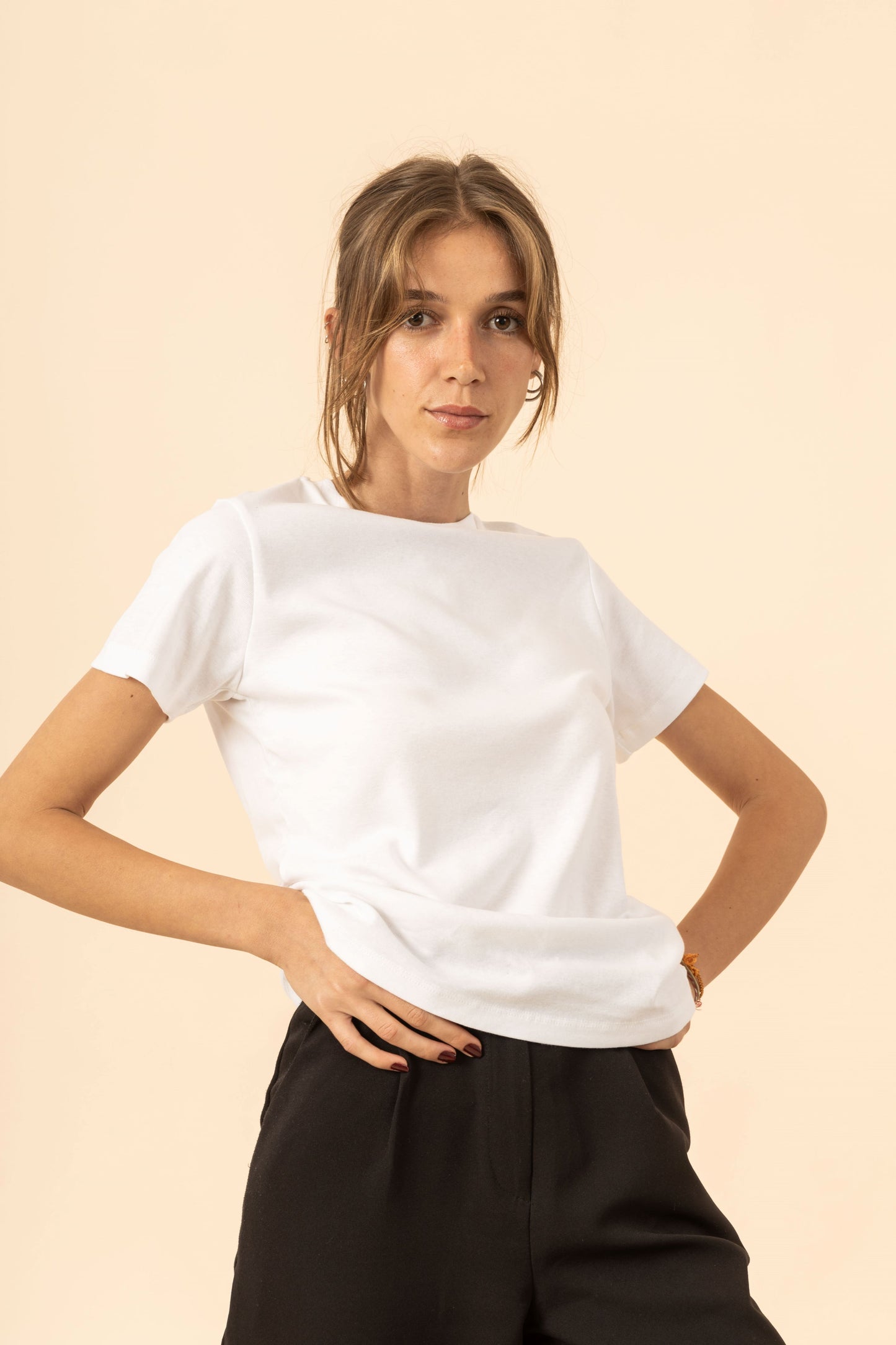 %100 Pamuk Bisiklet Yaka Kadın Basic Tshirt - Beyaz